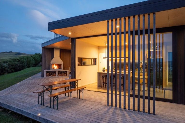 Photo of property in 215b Benseman Road, Raglan, 3296