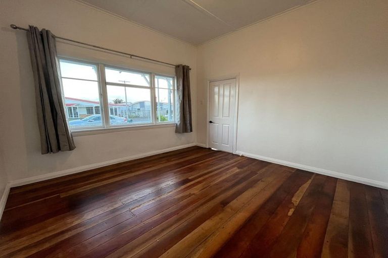Photo of property in 50 Harrison Street, Whanganui, 4500