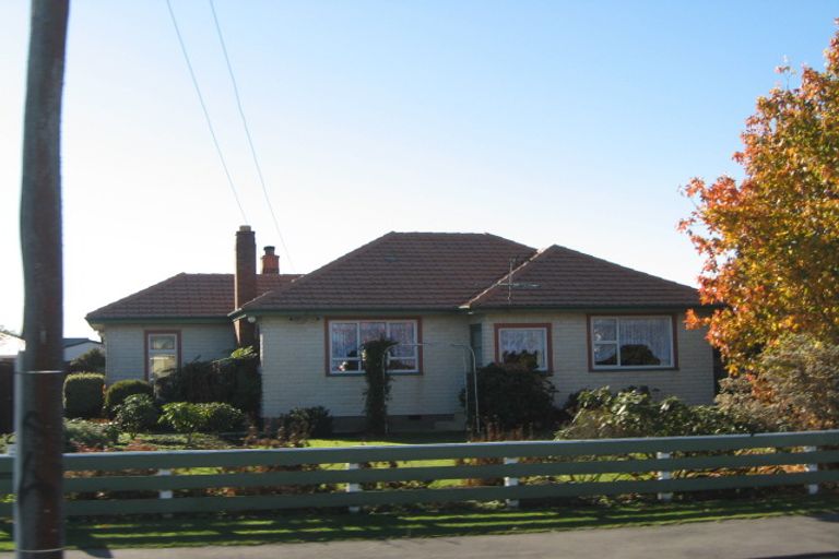 Photo of property in 2/11a Richill Street, Belfast, Christchurch, 8051