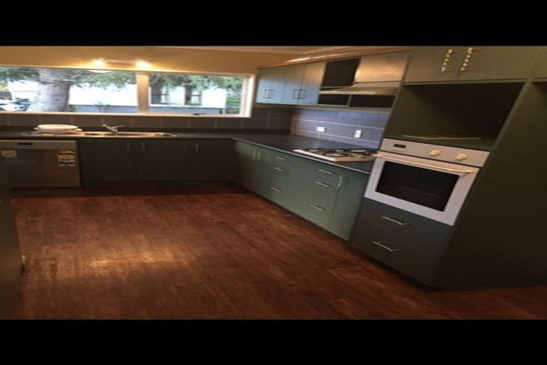 Photo of property in 18 Riley Place, Fitzroy, Hamilton, 3206