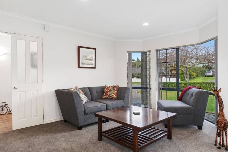 Photo of property in 1 Amberley Crescent, Bethlehem, Tauranga, 3110