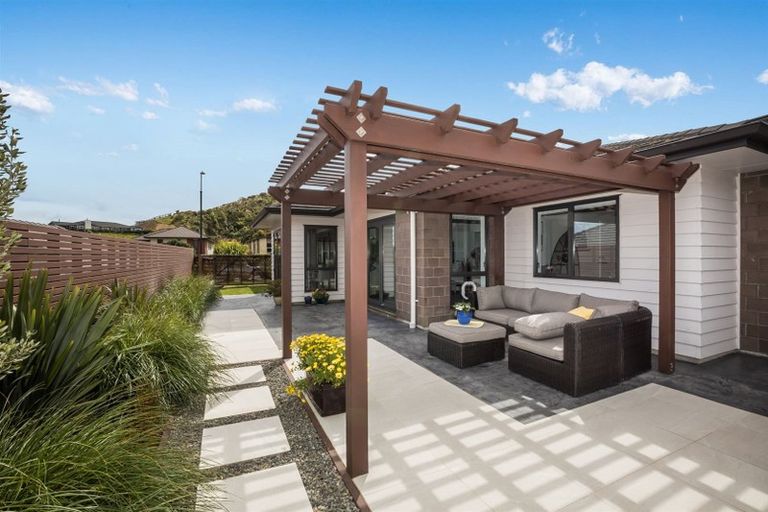 Photo of property in 59 Aotea Drive, Aotea, Porirua, 5024