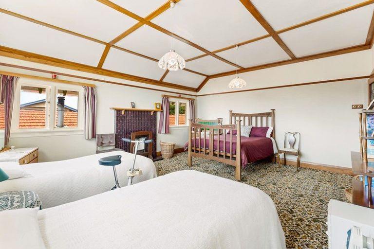 Photo of property in 70 Wharfe Street, South Hill, Oamaru, 9400