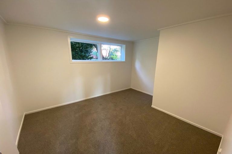 Photo of property in 30 Lawrence Crescent, Hillpark, Auckland, 2102