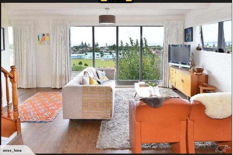 Photo of property in 19 Orewa Heights Crescent, Orewa, 0931