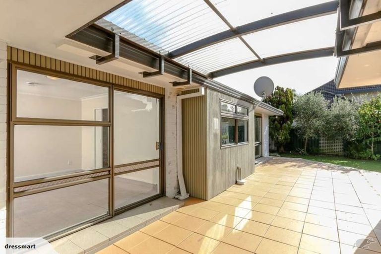 Photo of property in 51 Vivian Wilson Drive, Eastern Beach, Auckland, 2012