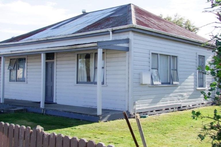 Photo of property in 26 Burns Street, Milton, 9220