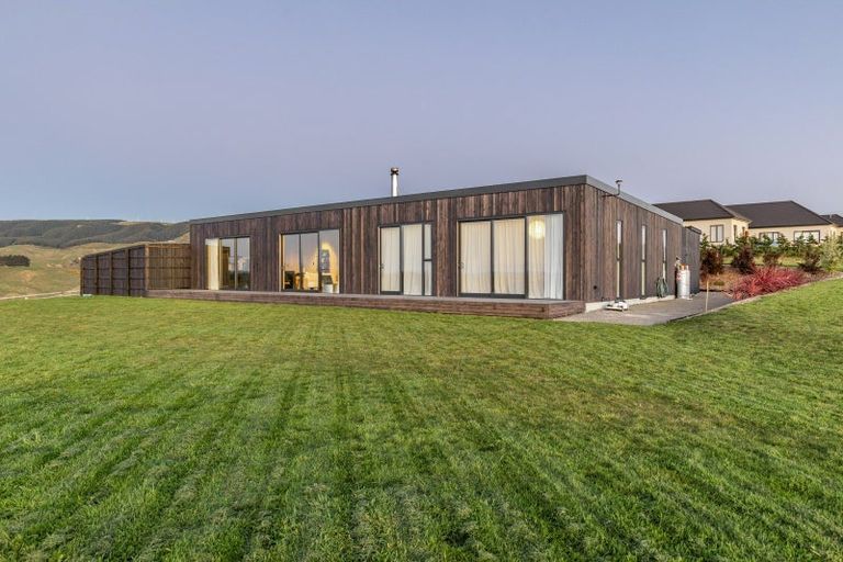 Photo of property in 173 Kingsdale Park Drive, Aokautere, Palmerston North, 4471