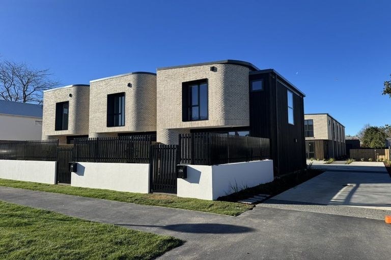 Photo of property in 4/94 Geraldine Street, Edgeware, Christchurch, 8013