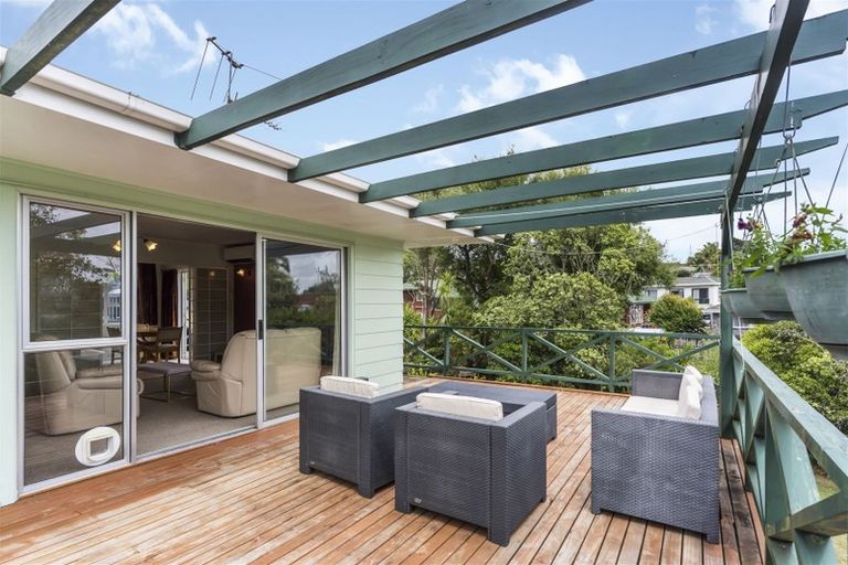 Photo of property in 49 Brunner Road, Glen Eden, Auckland, 0602