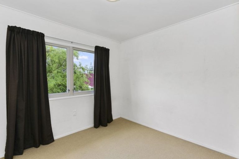 Photo of property in 34 Chedworth Avenue, Chedworth, Hamilton, 3210