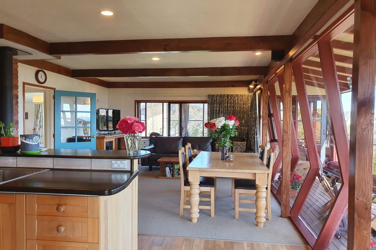 Photo of property in 3 O'neill Place, Lake Tekapo, 7999