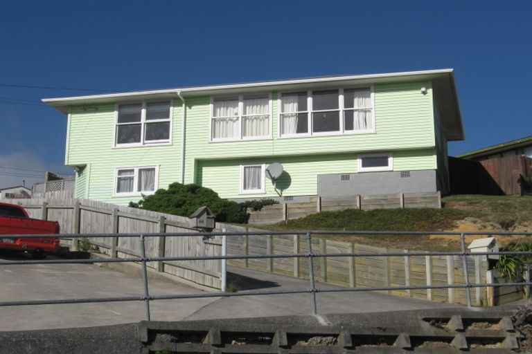Photo of property in 42 Downes Street, Titahi Bay, Porirua, 5022
