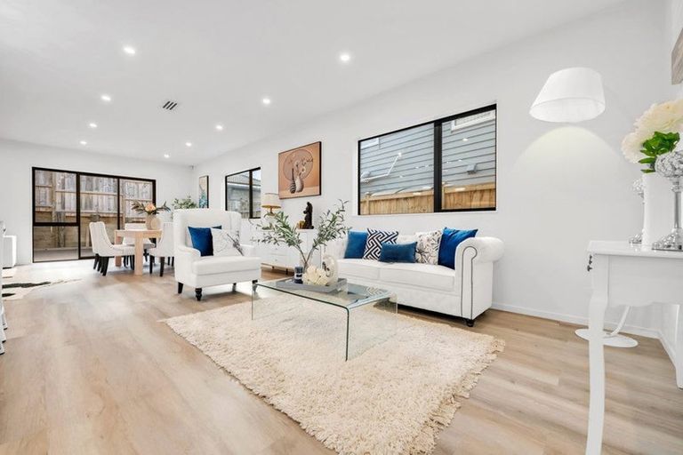 Photo of property in 48 Elevation Street, Flat Bush, Auckland, 2019