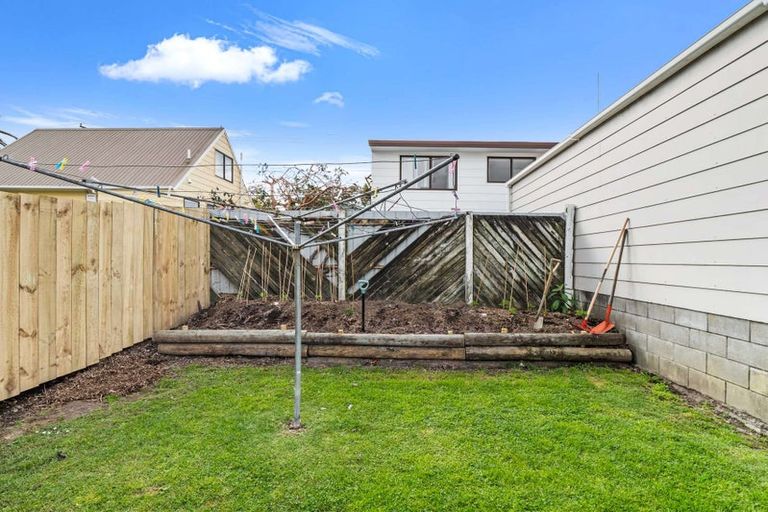 Photo of property in 203b Waitaha Road, Welcome Bay, Tauranga, 3112