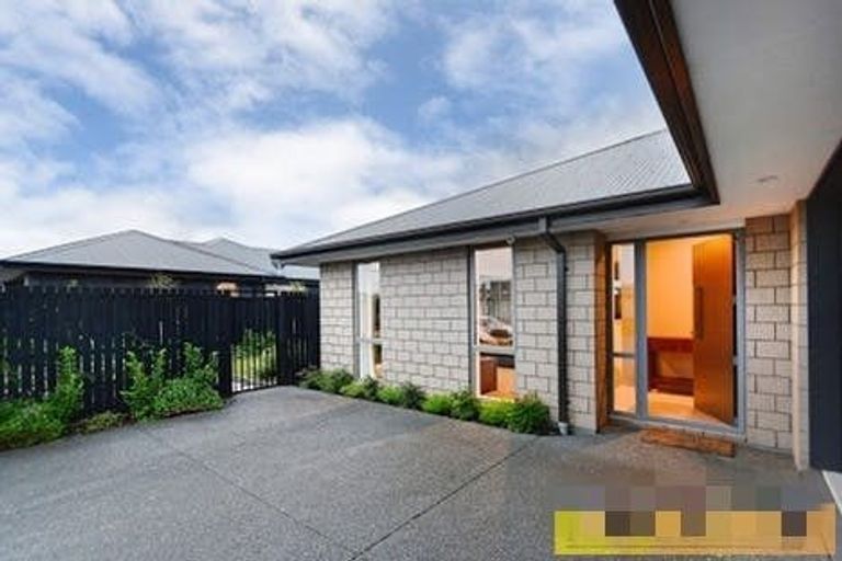 Photo of property in 8 Lockwood Street, Halswell, Christchurch, 8025