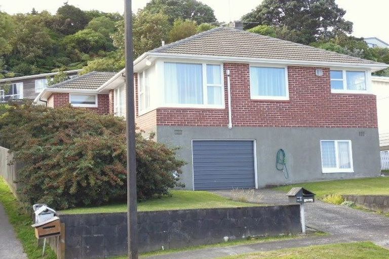 Photo of property in 21 Magnolia Grove, Maungaraki, Lower Hutt, 5010