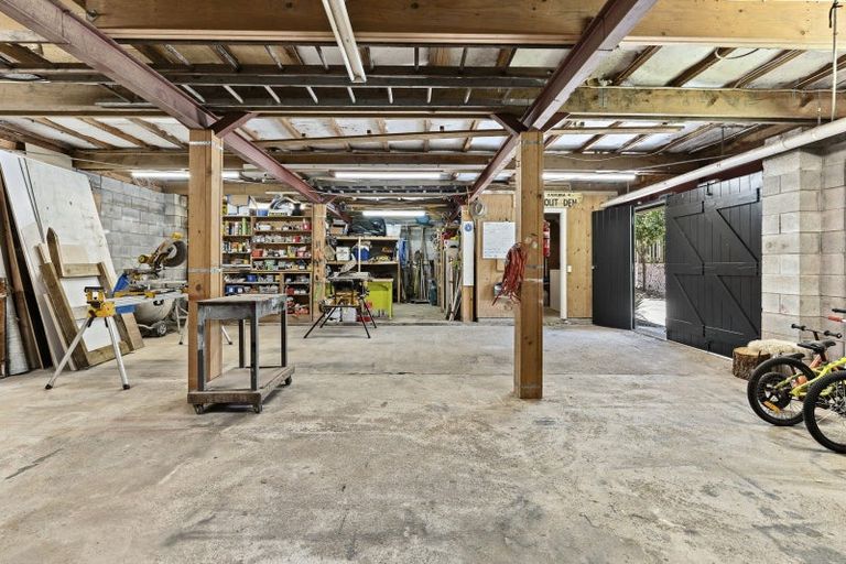 Photo of property in 18-22 Dixon Street, Oakura, 4314