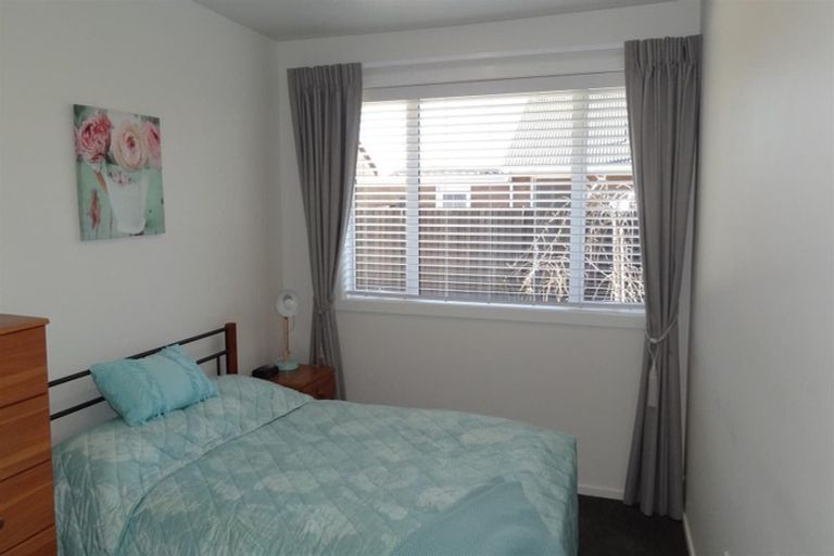 Photo of property in 2/444 Harewood Road, Harewood, Christchurch, 8051