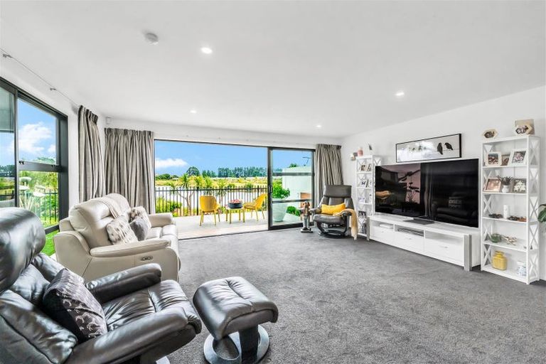 Photo of property in 114 Te Rito Street, Marshland, Christchurch, 8083