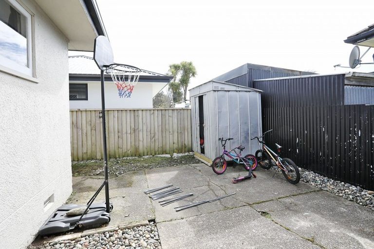 Photo of property in 66 Bullar Street, Grasmere, Invercargill, 9810