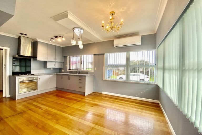 Photo of property in 55 Great South Road, Papatoetoe, Auckland, 2025