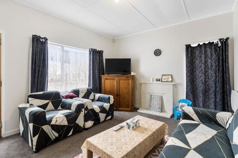 Photo of property in 108 Manuroa Road, Takanini, 2112