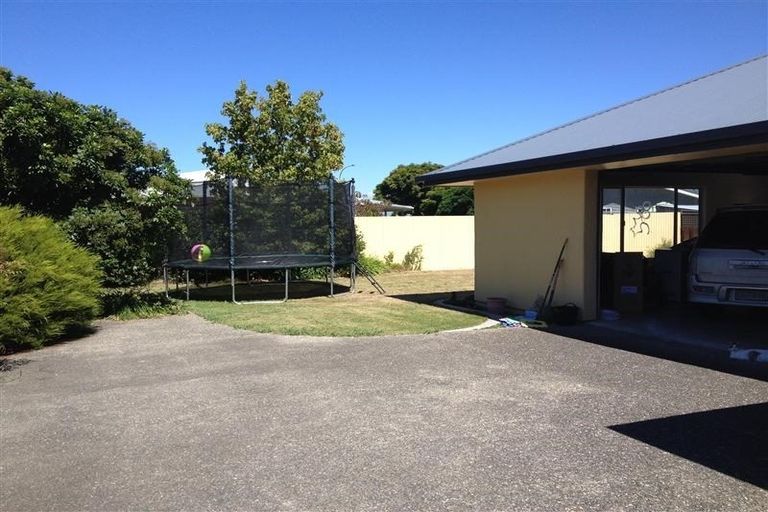Photo of property in 18 Totara Park Avenue, Motueka, 7120