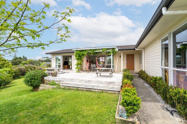 Photo of property in 7 Waikowhai Place, Raglan, 3225