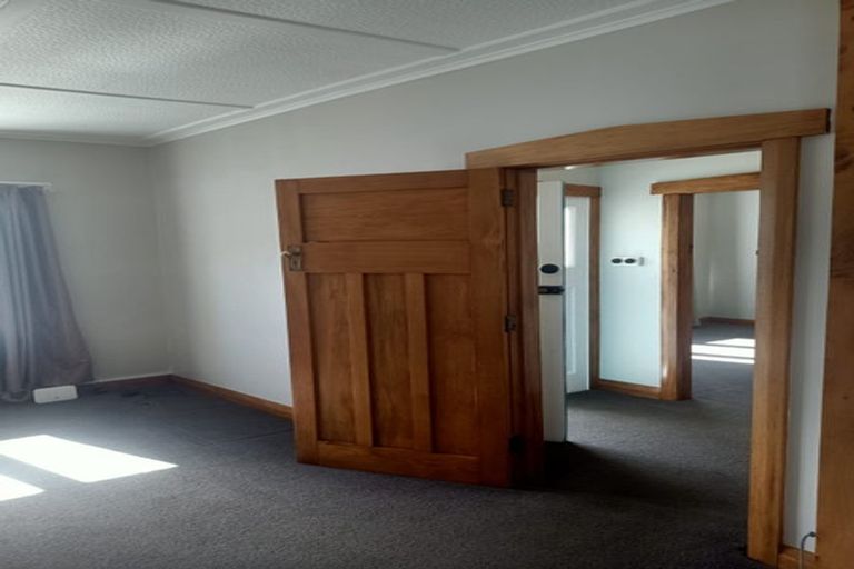 Photo of property in 28-28a Plunket Avenue, Petone, Lower Hutt, 5012
