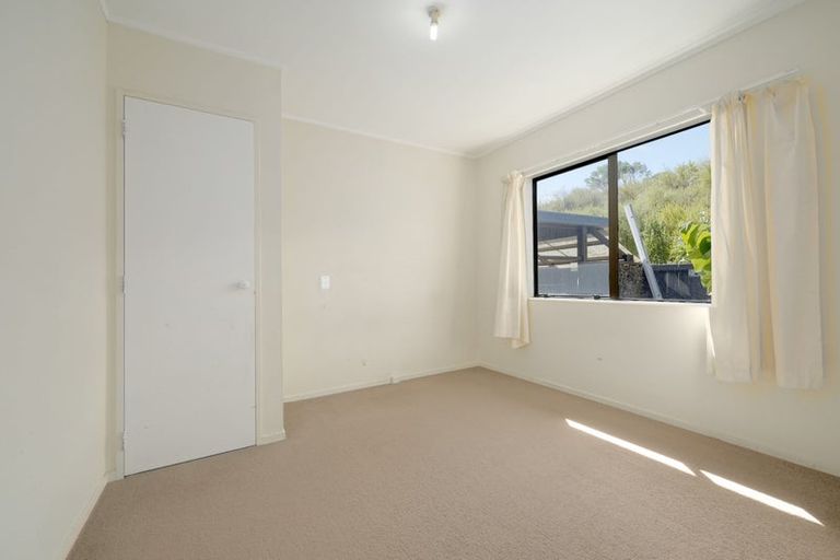 Photo of property in 1/76 Chilcott Road, Henderson, Auckland, 0612