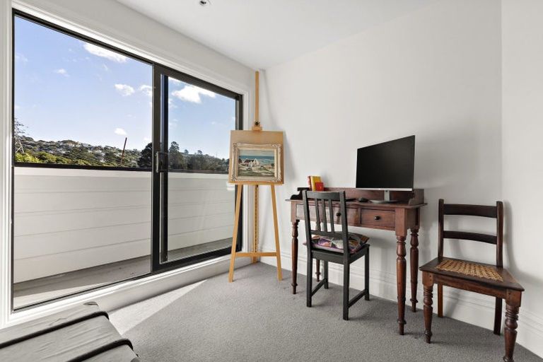 Photo of property in 38 Mortimer Terrace, Aro Valley, Wellington, 6021