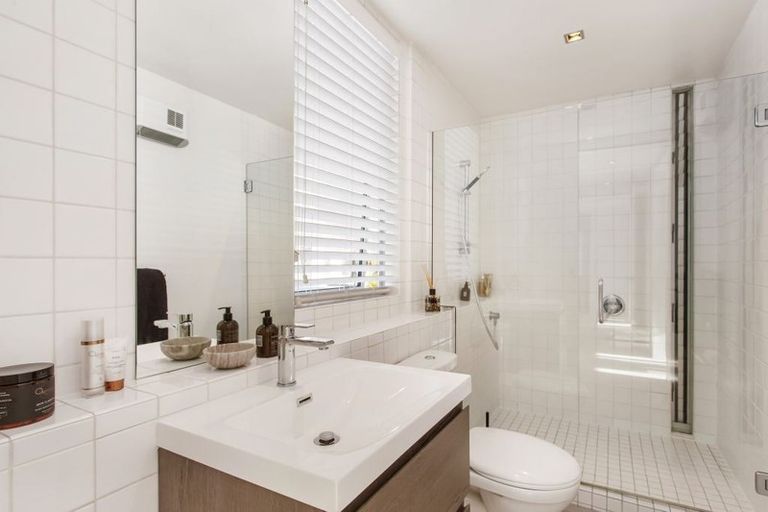 Photo of property in 8 Millbank Lane, Merivale, Christchurch, 8014