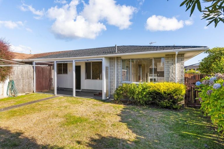 Photo of property in 23a Kapanui Road, Waikanae, 5036