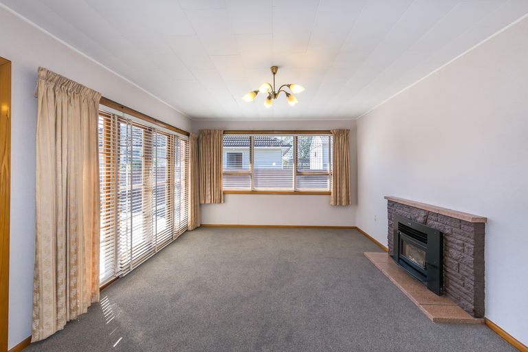 Photo of property in 32 Bournemouth Crescent, Aranui, Christchurch, 8061