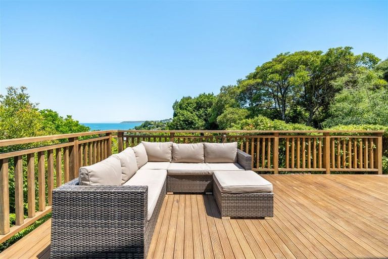 Photo of property in 11 Reserve Road, Plimmerton, Porirua, 5026