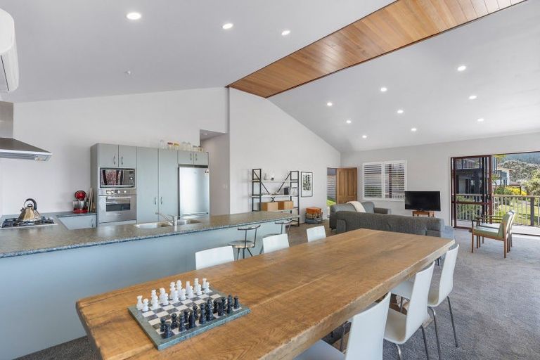 Photo of property in 208 Russell Bruce Place, Onemana, Whangamata, 3691