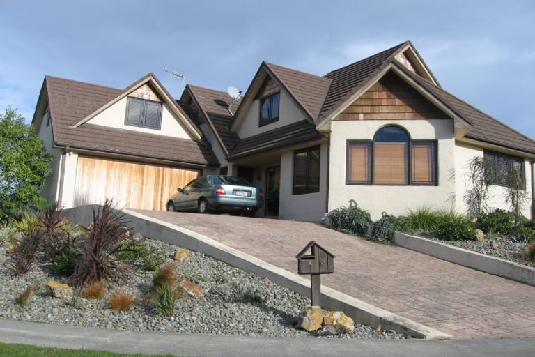 Photo of property in 3 Kilkenny Place, Fitzherbert, Palmerston North, 4410