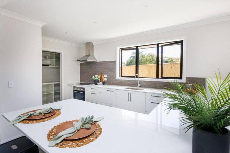 Photo of property in 166b Bridge Street, Bulls, 4818