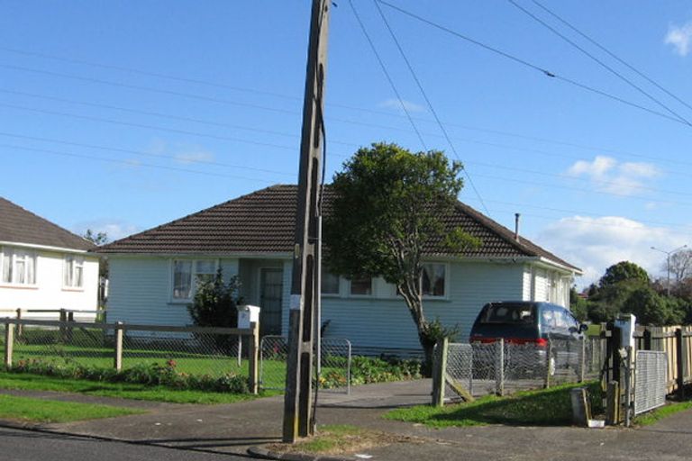 Photo of property in 21 Sandbrook Avenue, Otara, Auckland, 2023