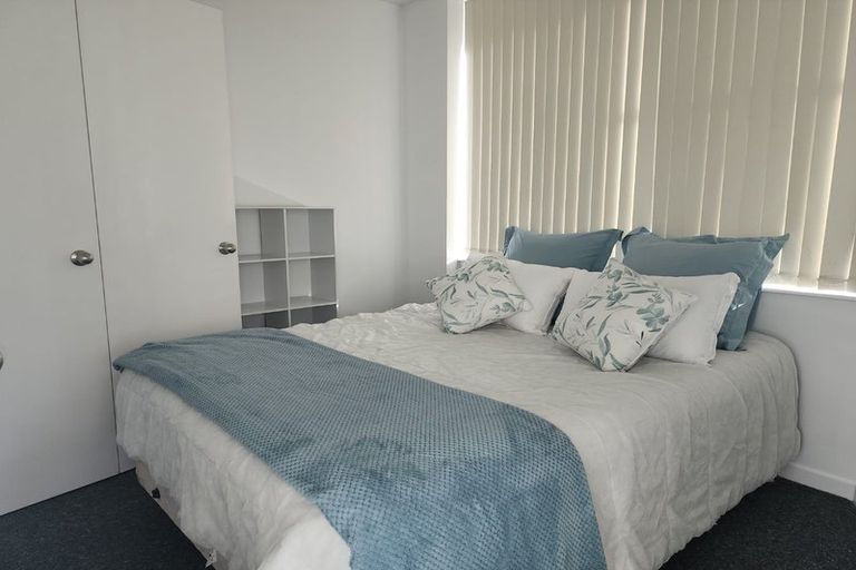 Photo of property in Terrace Tower Apartments, 6e/126 The Terrace, Wellington Central, Wellington, 6011