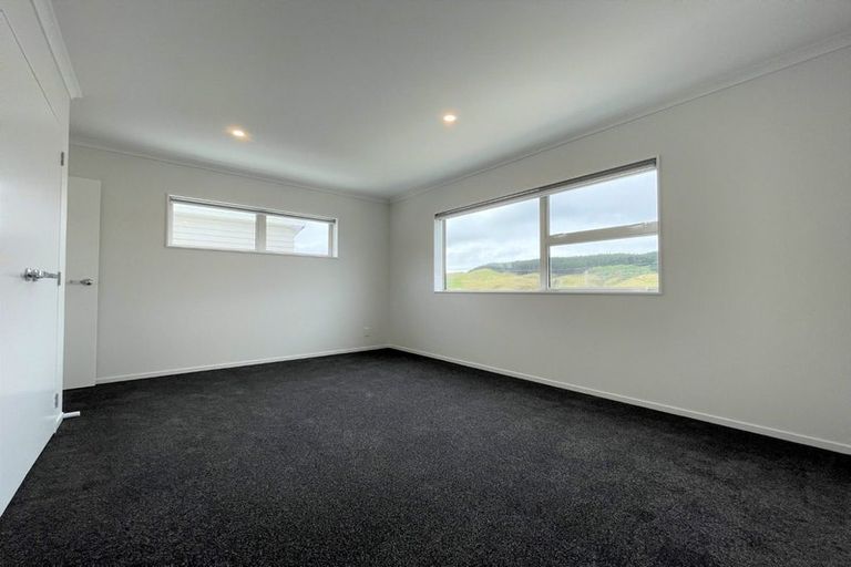 Photo of property in 27 Stockport Grove, Churton Park, Wellington, 6037