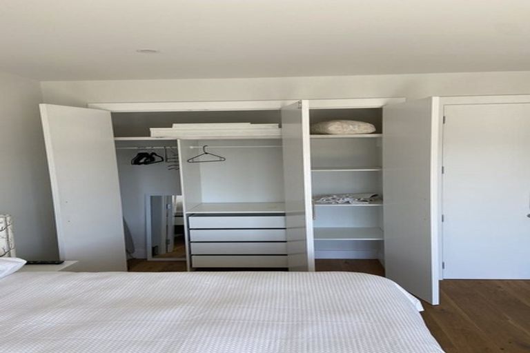 Photo of property in 83 Seatoun Heights Road, Seatoun, Wellington, 6022