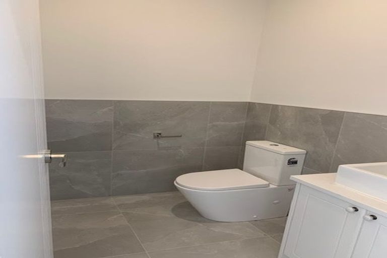 Photo of property in 40 Cooladawson Drive, Flat Bush, Auckland, 2019