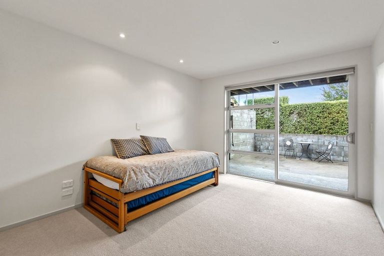 Photo of property in 5 Craigieburn Lane, Mount Pleasant, Christchurch, 8081