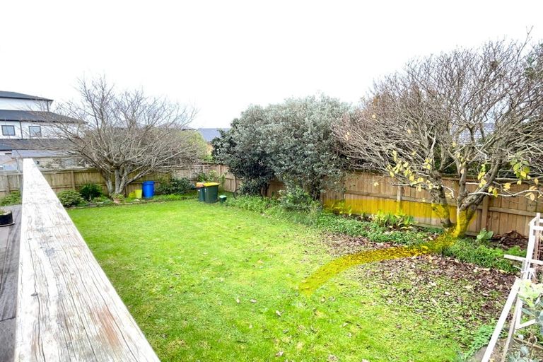 Photo of property in 14 Rothwell Place, Sunnyhills, Auckland, 2010