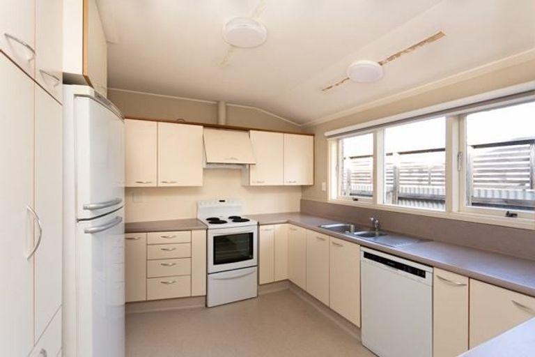 Photo of property in 15 Dundee Place, Spreydon, Christchurch, 8024