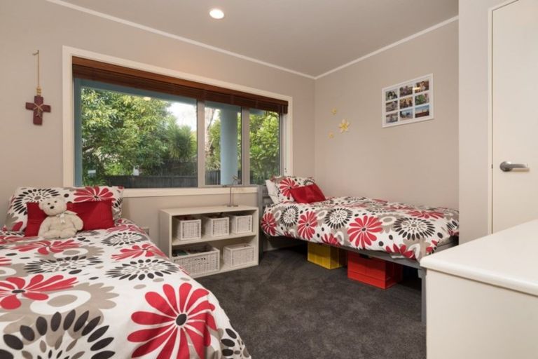 Photo of property in 27 Seaway Terrace, Otumoetai, Tauranga, 3110