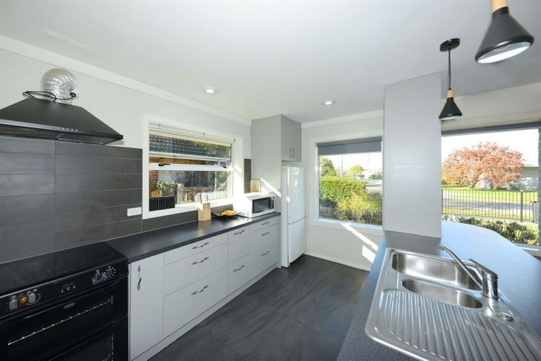 Photo of property in 21 Normandy Street, Bishopdale, Christchurch, 8053