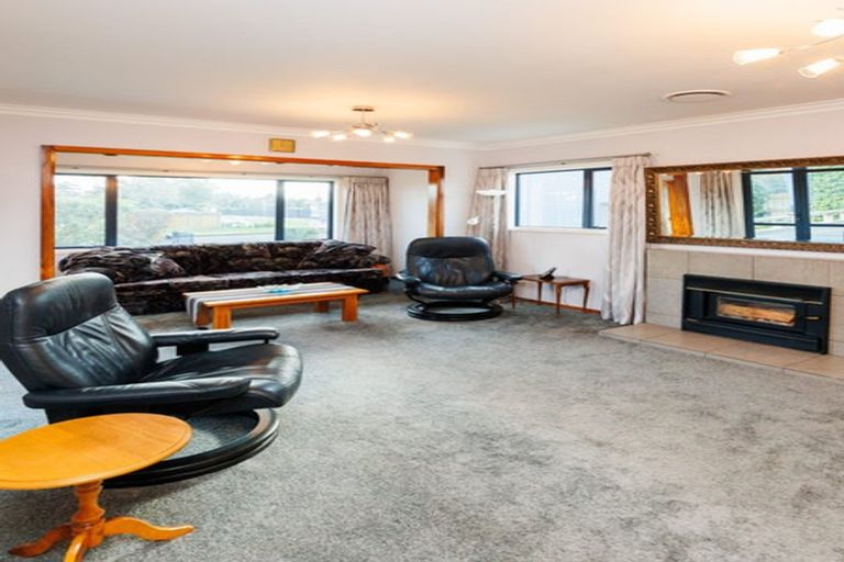 Photo of property in 16 Saint Albans Avenue, Hokowhitu, Palmerston North, 4410